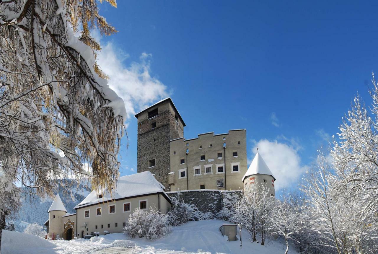 Hotel Schwarzer Adler Landeck Exterior photo