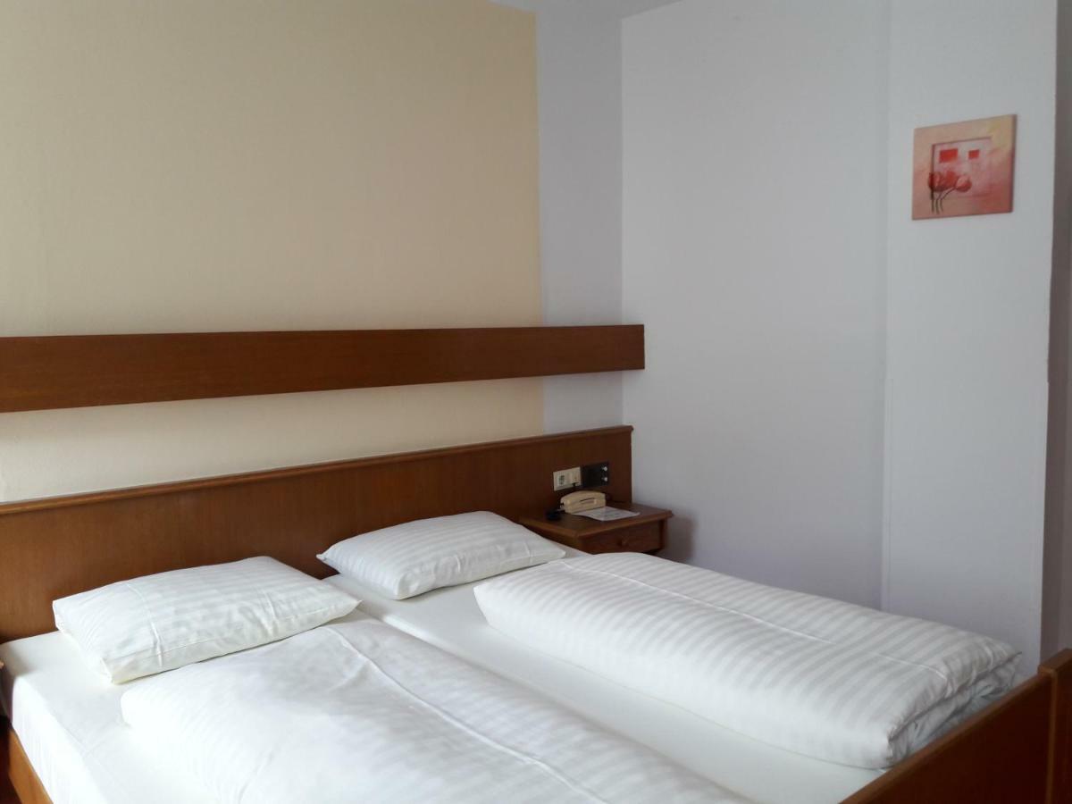 Hotel Schwarzer Adler Landeck Exterior photo